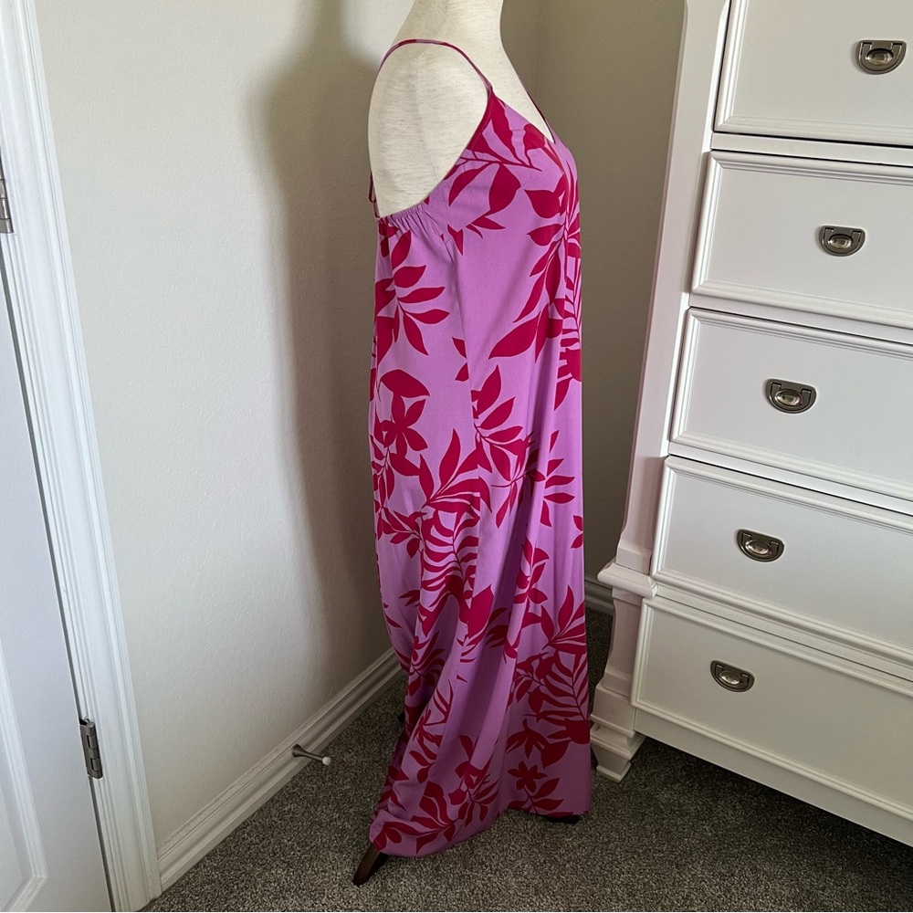 V-Neck Maxi Shift Dress for Women - Picture 4 of 9